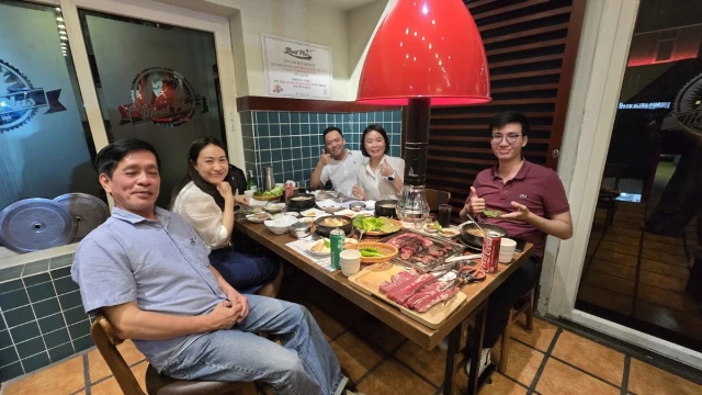 Meat Plus - Nguyễn Thị Thập - không gian 2
