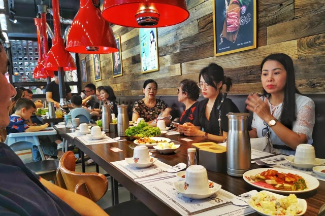 Meat Plus - Trung Yên