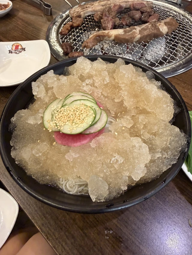 Meat Plus - Hồ Tây