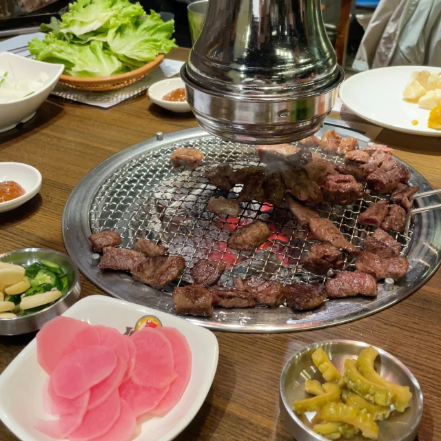 Meat Plus - Hồ Tây