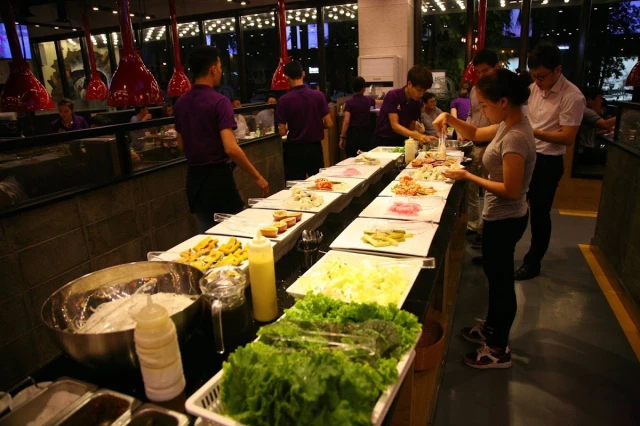Meat Plus - Hồ Tây - không gian 6