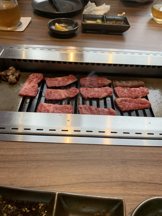 NIKUSHO Japanese Wagyu BBQ - Yên Phụ - không gian 2