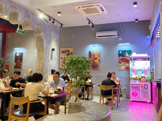 Sườn Mười - Nguyễn Văn Lộc - không gian 3