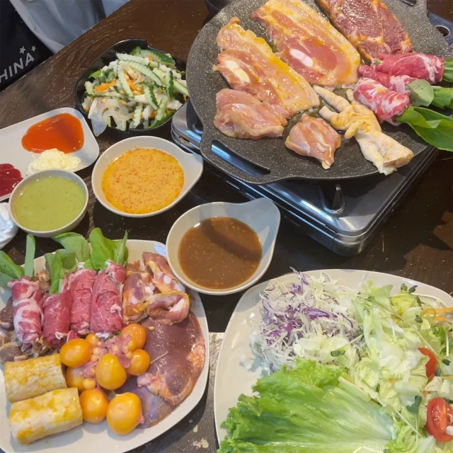 9 Buk - Hoàng Quốc Việt