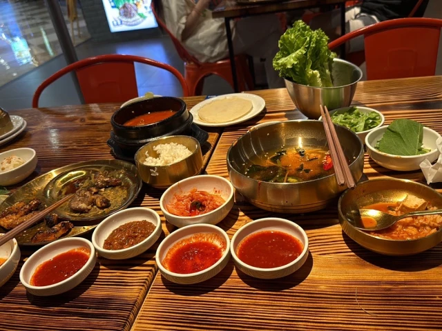 SSamjang Nướng & Cuốn - Royal City