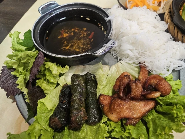 Bò Nướng Era - Mã Mây