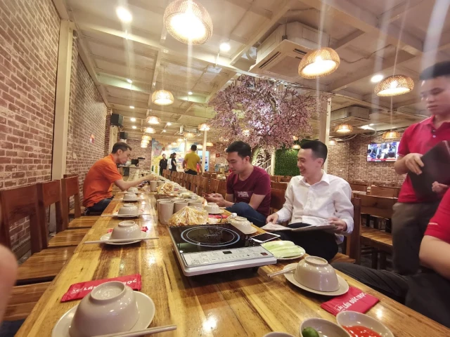 Lẩu Đức Trọc - Nguyễn Văn Tuyết - không gian 5
