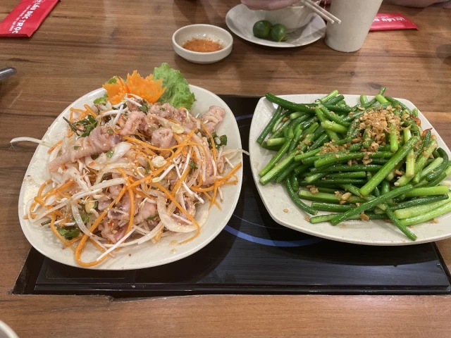 Lẩu Đức Trọc - Nguyễn Văn Tuyết