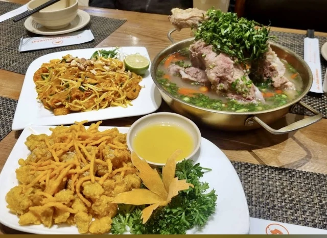 Lạ Quán - Hàng Lược