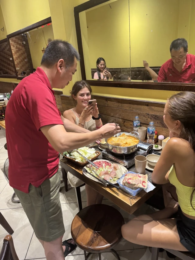 Lạ Quán - Hàng Lược - không gian 2