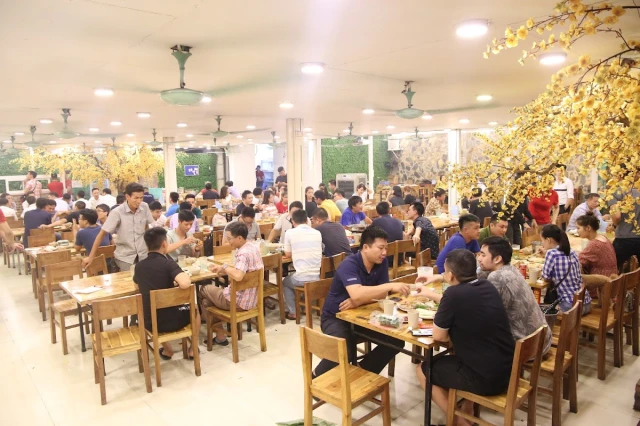 Lẩu Đức Trọc - Dịch Vọng Hậu - không gian 3