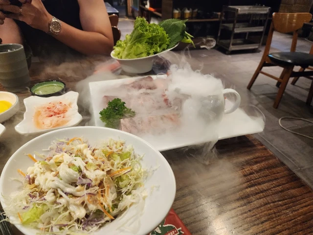 Mr.Bigbeef Bò Nướng Tảng - Nguyên Hồng