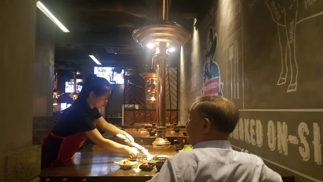 Mr.Bigbeef Bò Nướng Tảng - Nguyên Hồng - không gian 6