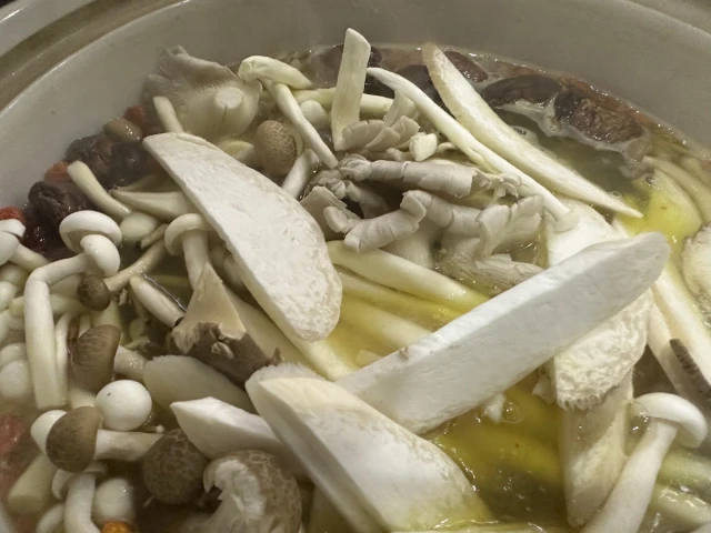 Vua Lẩu Nấm King Mushroom - Hà Đông