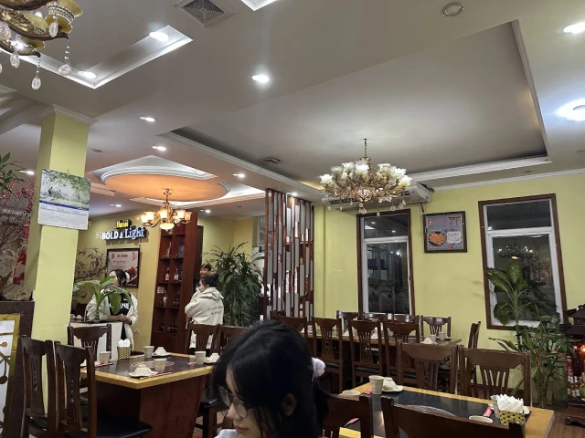 Vua Lẩu Nấm King Mushroom - Hà Đông - không gian 2