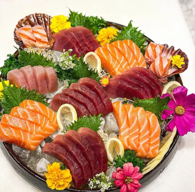 Aozora Sushi - Thụy Khuê