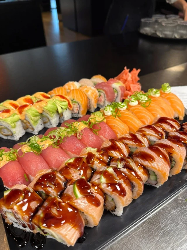 Aozora Sushi - Thụy Khuê