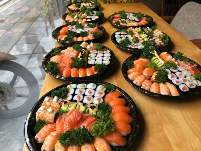 Aozora Sushi - Thụy Khuê