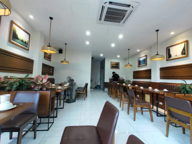 Lạ Quán - Lê Văn Thiêm - không gian 1