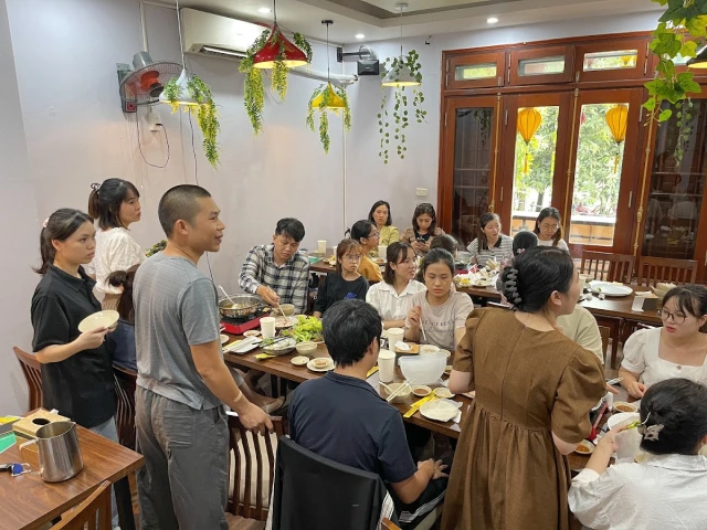 Cuốn Sen - Nguyễn Văn Lộc - không gian 6