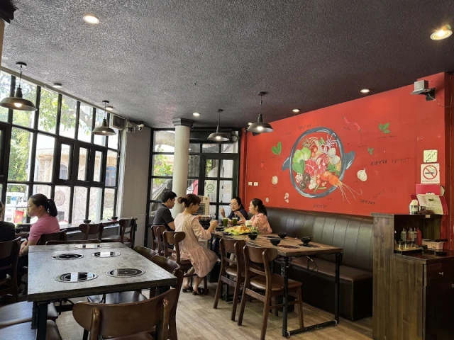 Trư Ký Hotpot - Trần Nhân Tông - không gian 2