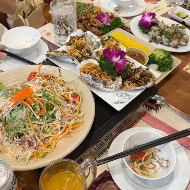 Hải Sản Mỹ Hạnh - Tố Hữu