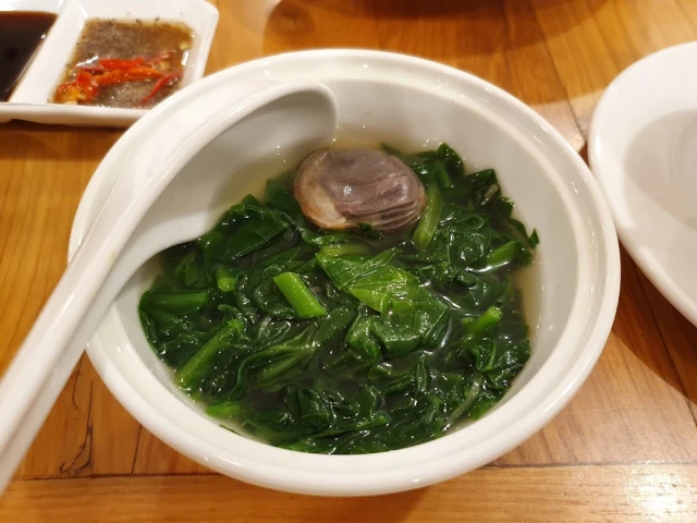 Thế Giới Hải Sản - Vũ Trọng Khánh
