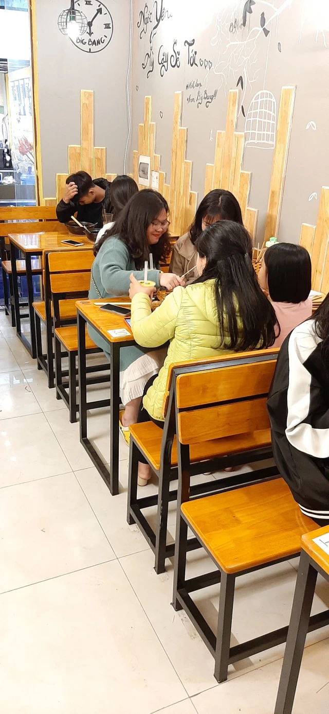 Thế Giới Hải Sản - Vũ Trọng Khánh - không gian 4