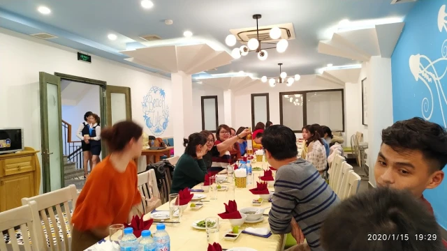 Thế Giới Hải Sản - Vũ Trọng Khánh - không gian 5
