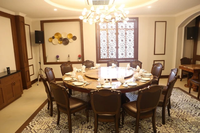 Châu Giang - Mạc Thái Tổ - không gian 1