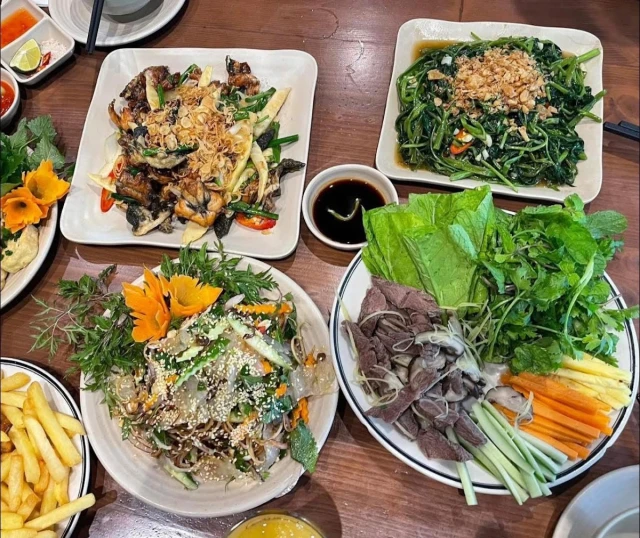 Hẻm 8 - Nguyễn Văn Lộc