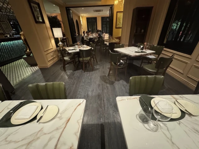 Tanh Tách Seafood Society - Yết Kiêu - không gian 2