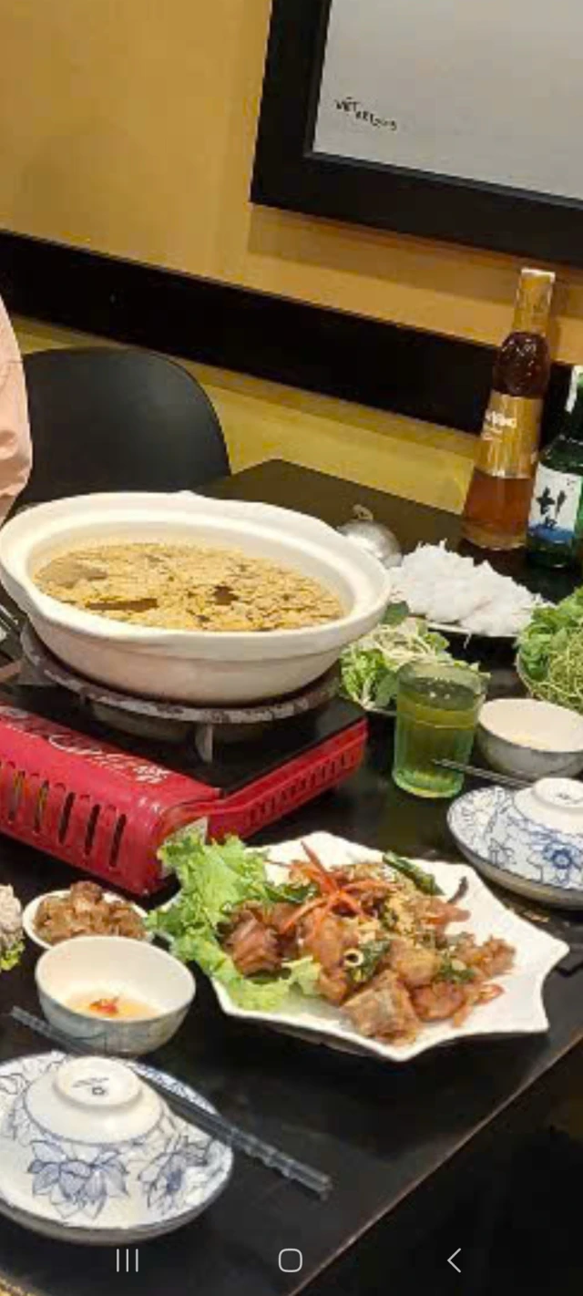 Lẩu Cua Đồng Hòa Lạc - Triệu Việt Vương