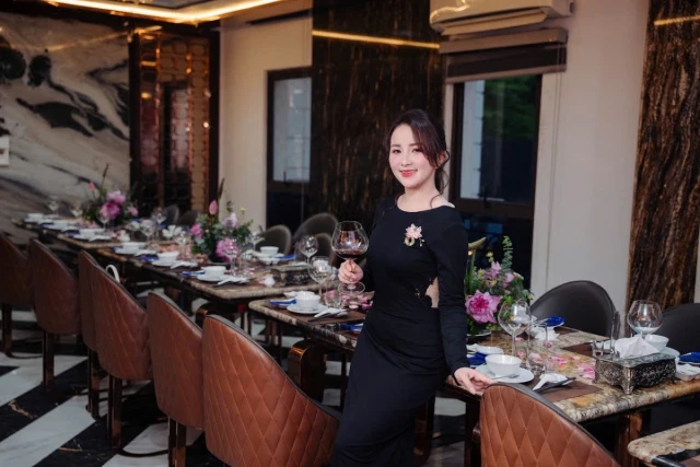 Hải Sản Thú Rừng Cua Xanh - Nguyễn Chánh - không gian 6