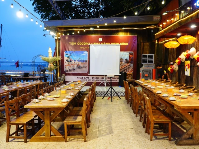 Cocoru Coffee & Restaurant - Bạch Đằng - không gian 3