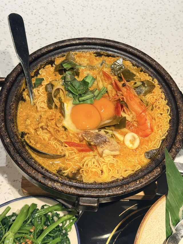 Yiam Yiam Seafood - Ngoại Giao Đoàn