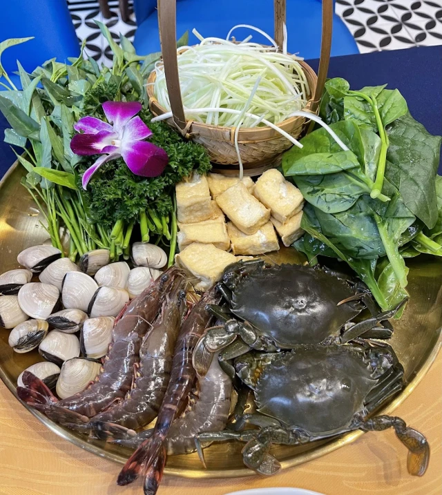 Hải Sản Long Ngư - Trung Hoà
