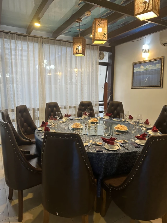 Thế Giới Hải Sản - Trần Hưng Đạo - không gian 6