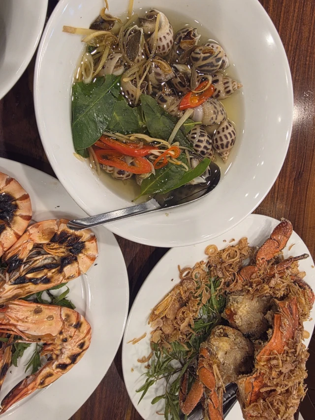 Hải Sản Biển Đông - Trần Thái Tông