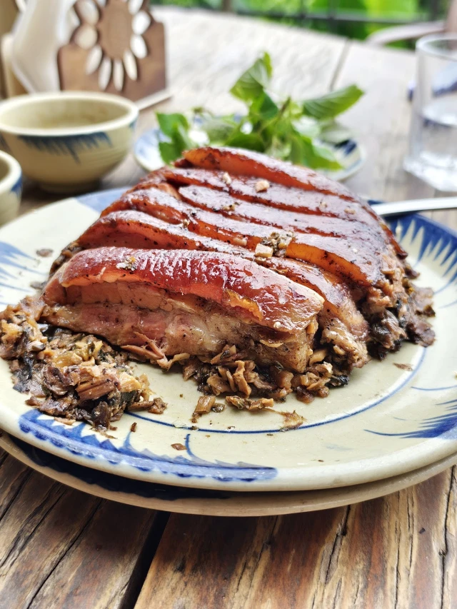 Nhà hàng Quán Mộc Pù Luông