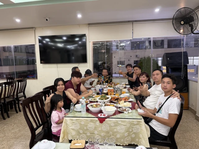 Nhà Hàng Hải Sản Phương Thuỷ - Hạ Long - không gian 4