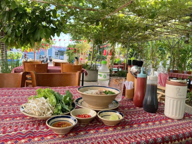 Nhà hàng Cơm Làng Quê Xưa
