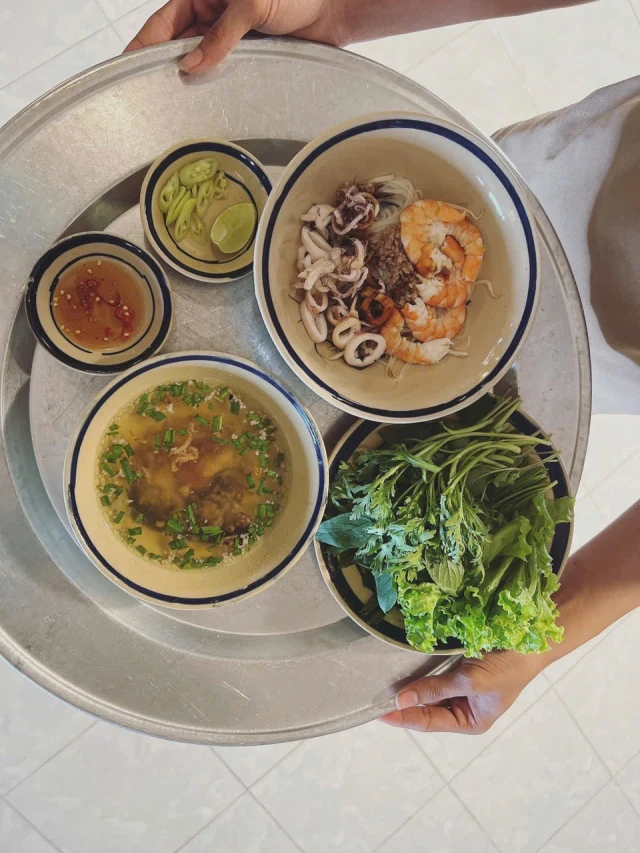 Nhà hàng Cơm Làng Quê Xưa