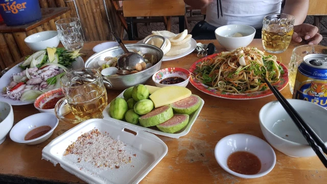 Cây Dừa 1 - Nguyễn Tất Thành