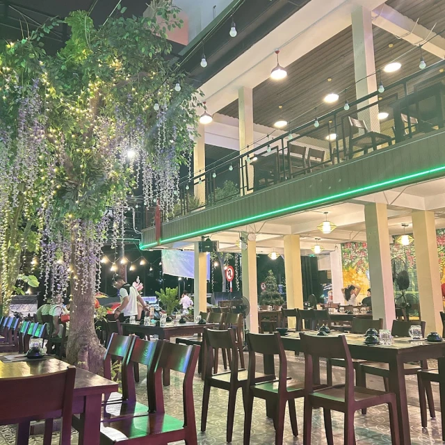 Cơm Niêu Nhà Đỏ 2 – Nguyễn Tri Phương - không gian 4