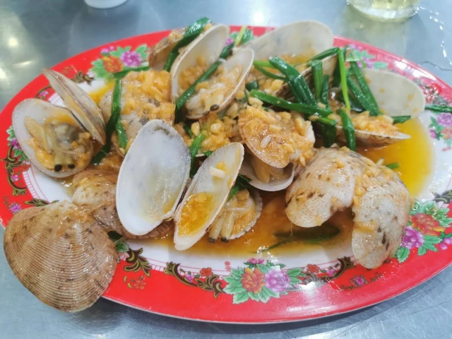 Công Viên – Nhà Hàng Cá Voi