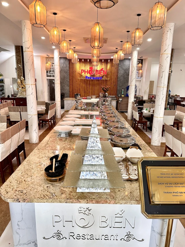 Phố Biển - Nguyễn Tất Thành - không gian 4