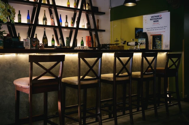DOM - The Wine Bistro – Phan Bội Châu - không gian 2
