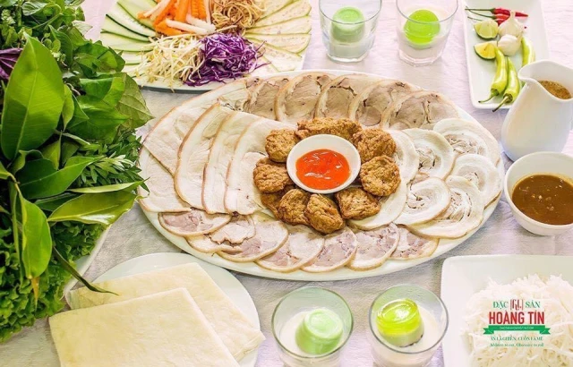 Ẩm Thực Hoàng Tín - Nguyễn Văn Thoại