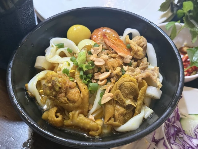 Ẩm Thực Hoàng Tín - Nguyễn Văn Thoại